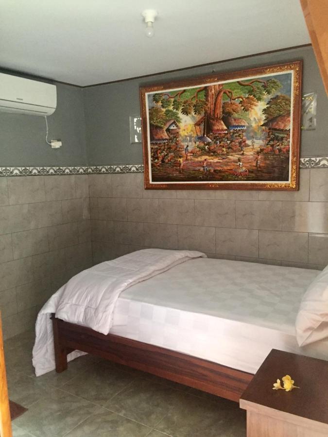 Raditya Homestay Mambat Esterno foto