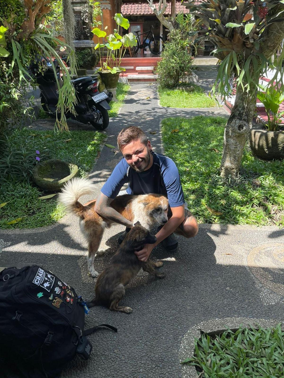 Raditya Homestay Mambat Esterno foto