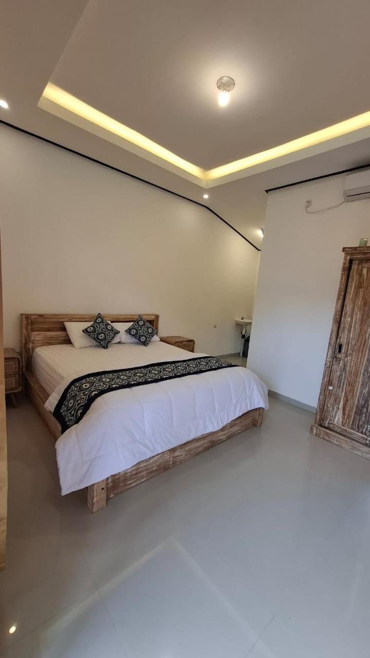 Raditya Homestay Mambat Esterno foto